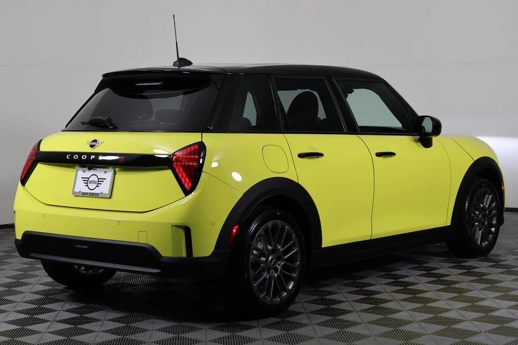 mini hardtop 4 door 2026 WMW53GD0XT2X89358 image mini hardtop 4 door 2026 WMW53GD0XT2X89358 image